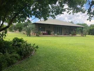 River view cottage on the outskirts of Maun - 7