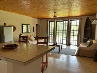 River view cottage on the outskirts of Maun - 5