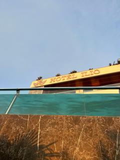 Ilio Boutique Swim Up Rooms - 3