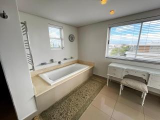 Hill Penthouse Plett - Best On Top - Plettenberg Bay - 4