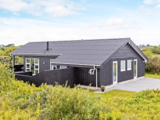6 person holiday home in Hirtshals-By Traum - 6