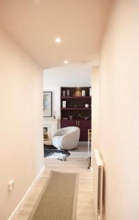 Elegant Contemporary Private Bungalow - 6