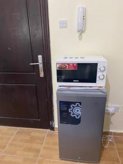 Affordable & Stylish Studio Near Downtown - 9