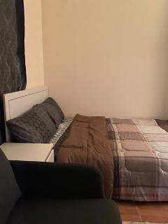 Affordable & Stylish Studio Near Downtown - 2