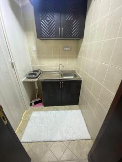 Affordable & Stylish Studio Near Downtown - 1