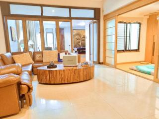 Yellow hourse Luxury Pool Villa - 7