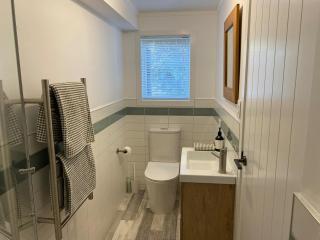 Relax in the Garden Suite - 2