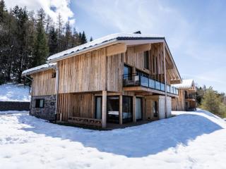Chalet Neuf à La Plagne - 3Niv, 12pers, Sauna, Parking, WiFi - FR-1-755-40 - 0