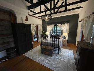 Sandton Farmhouse - 2