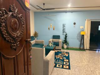 Hotel O AMR Home Stays - 4