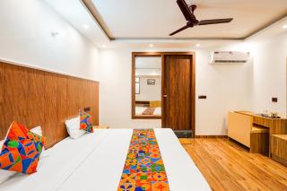 FabHotel Golden Inn - 1