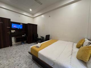 Hotel Vrinda Sarovar - 5