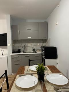 Allegro Apartments - 1