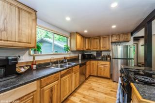 Riverfront Cabin, Nordic Hot Tub, Dog-Friendly - 1