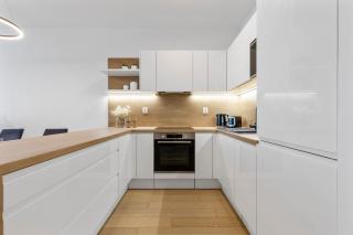 Skypark Spacious apartment Free Parking - 6