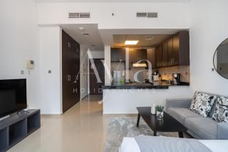 Sleek Studio on Al Reem Island by Ayla - 2