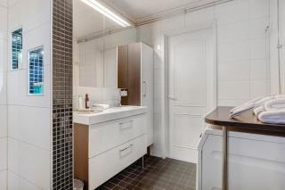 Frostlight Villa - 1