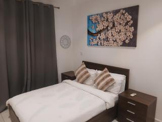 Embassy Gardens- Frank Homes - 2