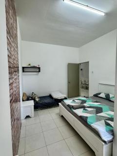 Ayaan Fifa Home Juniors with Netflix and Ps4 Games - 9