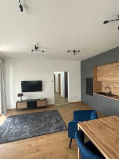 Riverside Luxory Apartment - 9