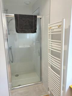 Atypique 3 Chambres avec Douches Privatives - 6