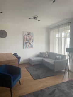 Riverside Luxory Apartment - 4