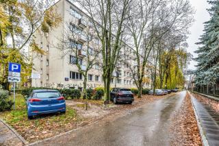 Modzelewskiego Spacious Apartment by BookingHost - 9