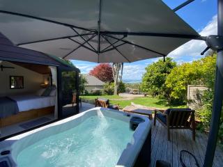 Raglan View Cottage - 0