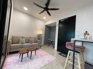 Almas Suites Tower Design Puteri Harbour - 6