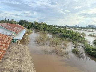 Suns down 1 Guesthouse dondet riverside view - 2