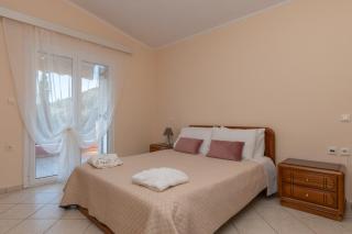 Agapi's Oasis Villa by "elite" - 2