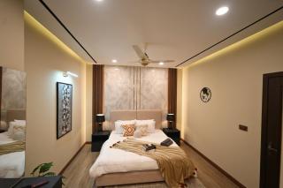 Cozy 1BR, Infinity Pool, Fast Wifi, Parking - 3