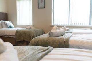 Syster Properties Stunning Apartment for Contractors and families - 3