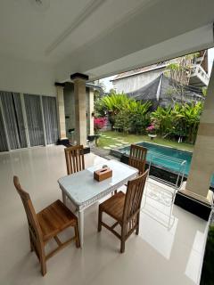 Villa Arjuna lovina - 2