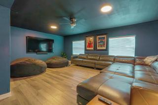 Massive 6 Br8ba All Suites, Pool Hot Tub Peloton - 5