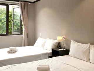 HY Local Budget Hotel - 5 mins walk to Hoi An Ancient Town - 6