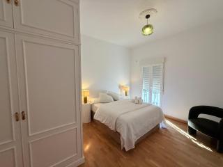 Antonia Global 3 - 9