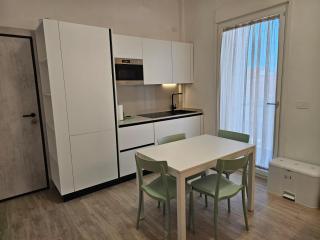 Libra Apartment - near Train Station & Wi-Fi - 1