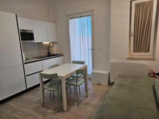 Libra Apartment - near Train Station & Wi-Fi - 4