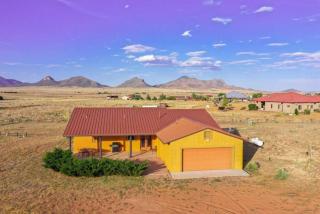 Secluded Cottage Rental with Gorgeous Rural Views in Arizona Wine Country - 0