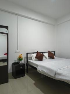 Wonder Bloom Guest House - 8