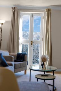 2 bedroom apartment in Central Edinburgh - 8