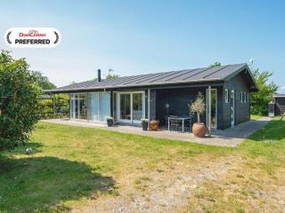8 person holiday home in Glesborg - 8