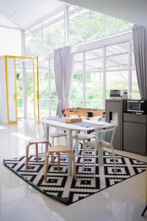 Yellow House Bandung Villa Dago Giri 10 pax Riverside View - 5