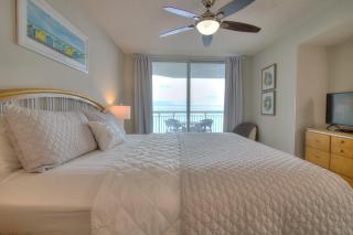 Crescent Shores North - 502 - 6