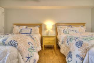 Crescent Shores North - 502 - 3