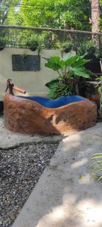 The English Filipina Secret Garden Resort - 2