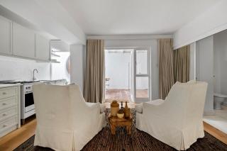 Green Point Charming Studio Apartment with Patio - 4