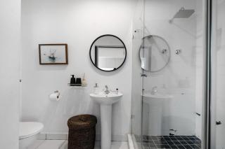 Green Point Charming Studio Apartment with Patio - 1