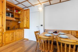 Hostdomus - Little Charm - 1